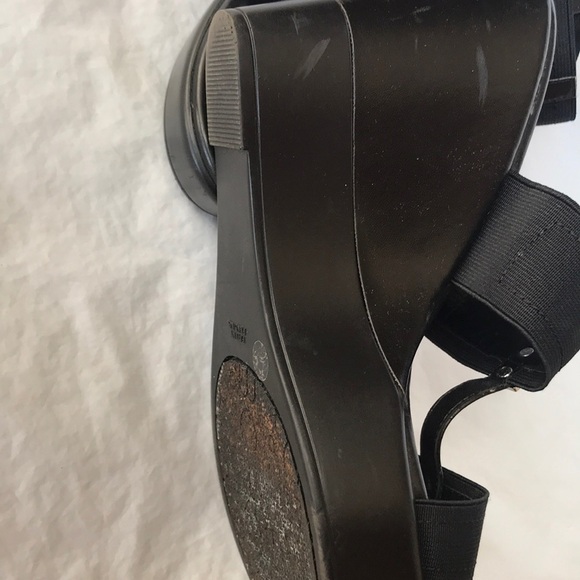 BCBGeneration black wedge open top shoes size 9M - Picture 6 of 6